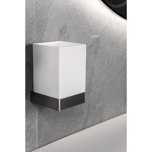 Стакан настенный Qubic Nickel Brush 10724-NB