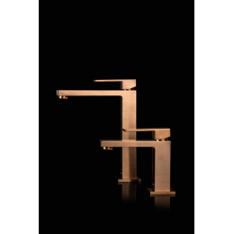 Cмеситель для умывальника Qubic Copper Brushed 471-CB